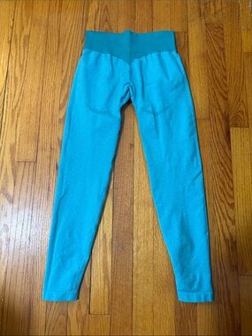 Woman’s Blue Stretch Active Leggings